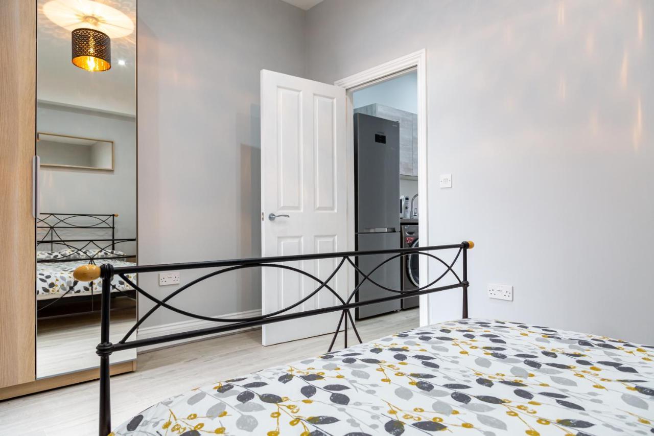 Stunning Property Fully Refurbished Birmingham Bagian luar foto